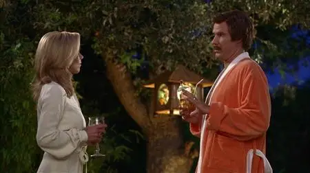 Anchorman: The Legend of Ron Burgundy (2004)