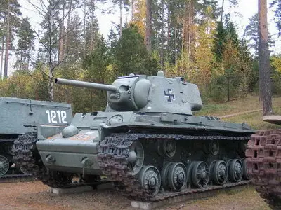 KV-1 Walk Around