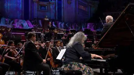 BBC Proms - Barenboim Conducts the West-Eastern Divan Orchestra (2016)