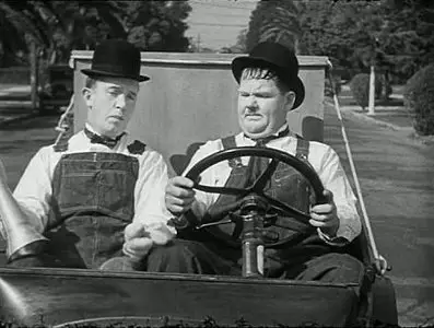 Dick & Doof kaufen ein Schiff (1932)