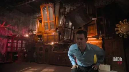 Bug Out S01E01