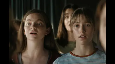 Kaj ti je deklica / Little Trouble Girls (2025)