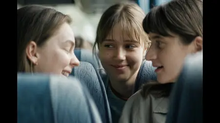 Kaj ti je deklica / Little Trouble Girls (2025)