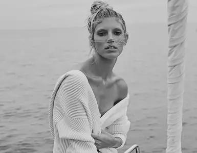 Devon Windsor by David Roemer for Vanity Fair Italia July 2018