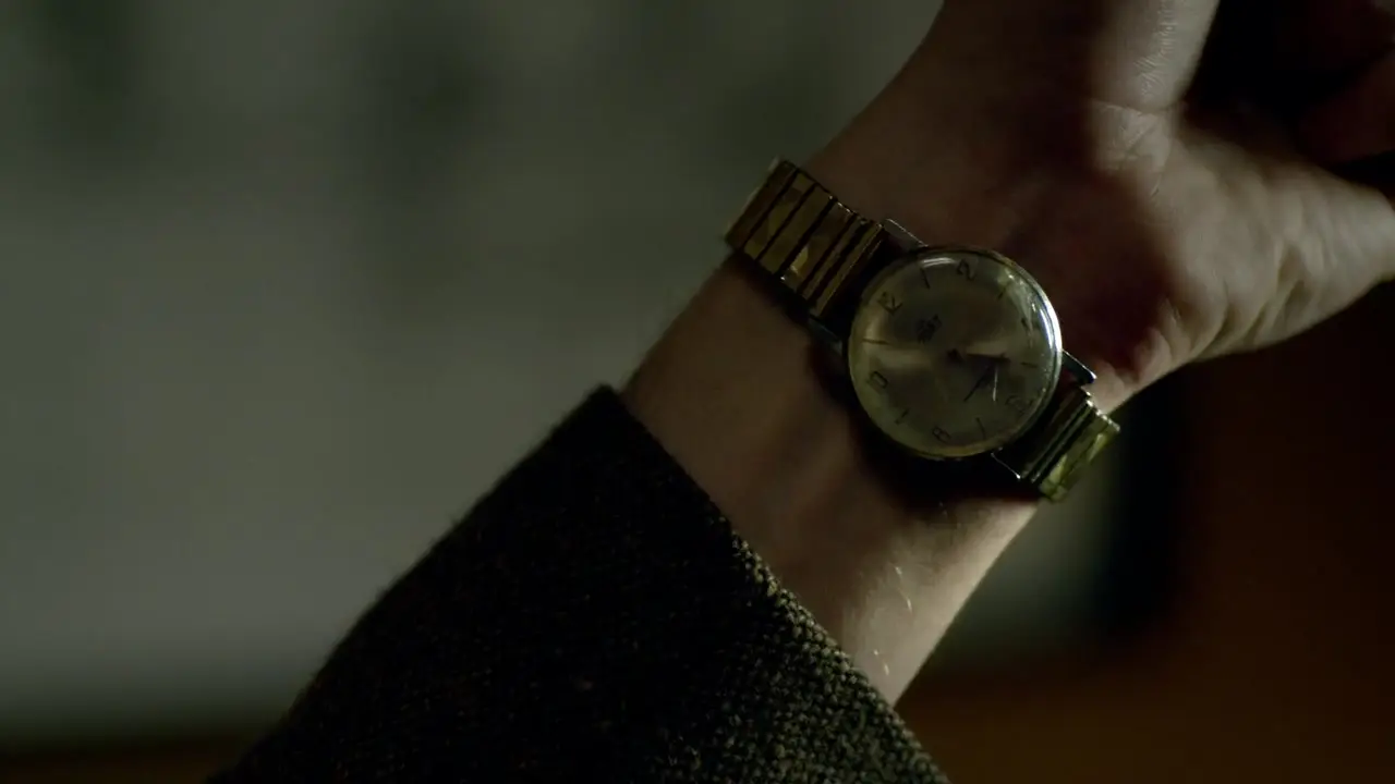 Доктор час doctor clock. Doctor who часы мастера. 11 Доктор часы. Карманные часы доктора кто. Наручные часы Toy watch s01whos.