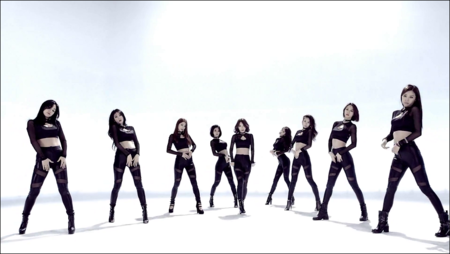 Nine Muses - Glue (2013)