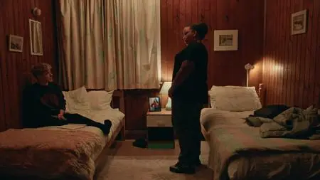 Feel Good S02E01