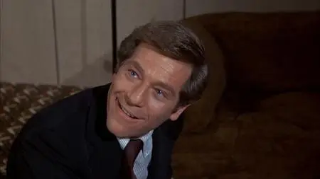 Handen van mijn gazon / Fun with Dick and Jane (1977)