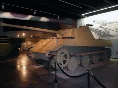 PzKpfw V Panther II Walk Around