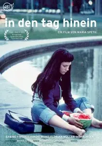 In den Tag hinein / The Days Between (2001)