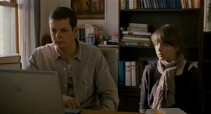 Tout ce que tu possèdes / All That You Possess (2012)