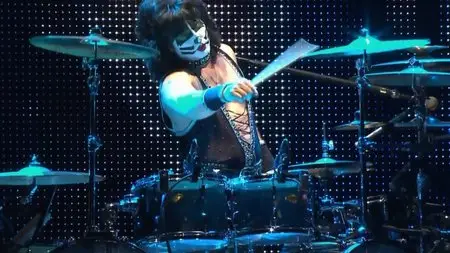 Kiss - Live In Nurburgring (2012) [BDRip 720p]