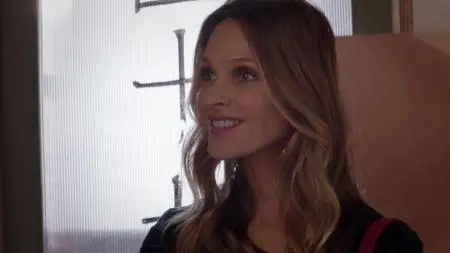Girlfriends' Guide to Divorce S04E02