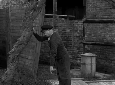 Kvarteret Korpen / Raven's End (1963)