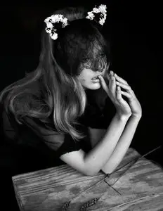 Frida Gustavsson by Camilla Akrans for 25 Magazine #2