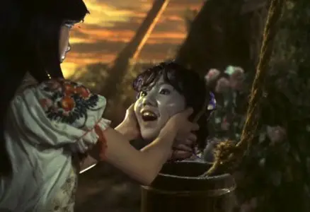 Hausu / House / Дом (1977)