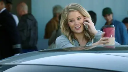 LA to Vegas S01E01