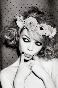 Siri Tollerod - Ellen von Unwerth Photoshoot