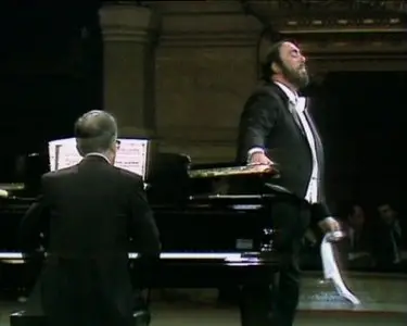 Pavarotti - Barcelona (2001)