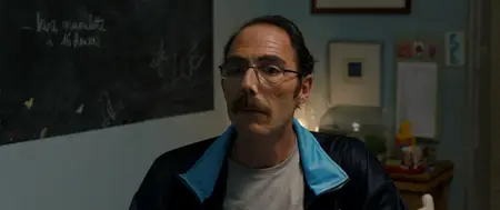 Le petit locataire / A Bun in the Oven (2016)