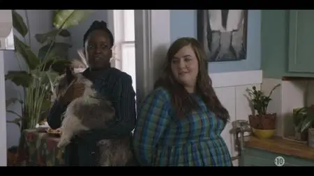 Shrill S01E02