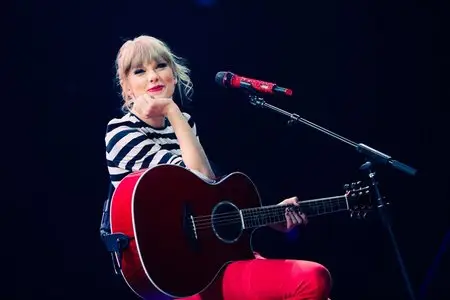 Taylor Swift - Red World Tour 2013 Promotionals