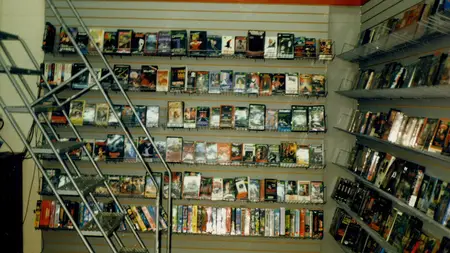 Everything to Entertain You: The Story of Video Headquarters (2023)