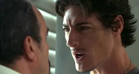 Skyline (2010)