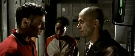 Nid de Guêpes (2002) [Re-UP]