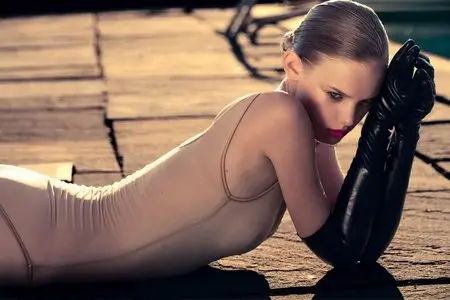 Marloes Horst - Rony Shram Photoshoot