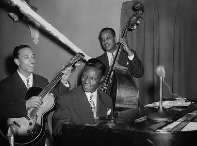 Nat King Cole Trio - Live At The Circle Room & More (1999)