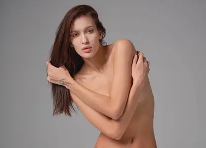 Lola L - Studio nudes