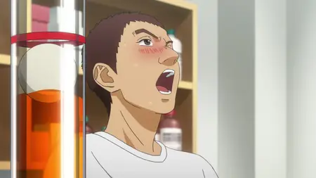 Space Brothers (2012 S01E03 The Man With the Advantage and the Running Female Doctor Dekinai