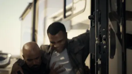 S.W.A.T. S08E20