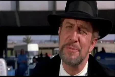 Dr. Goldfoot and the Girl Bombs / Le spie vengono dal semifreddo (1966)