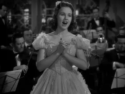 Three Smart Girls Grow Up (1939)