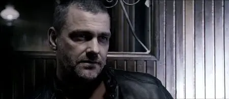 Outpost (2008)