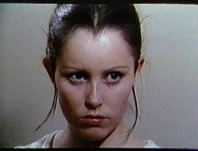 Emma, puertas oscuras (1974)