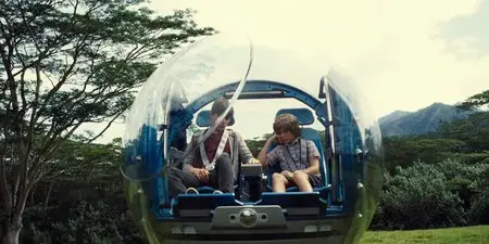 Jurassic World (2015)