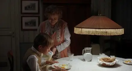 Un tè con Mussolini (1999)