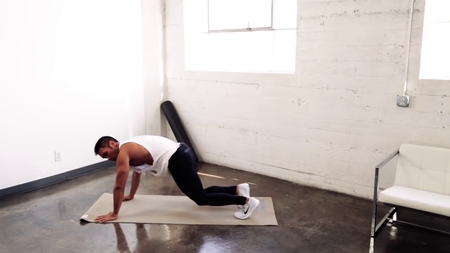 HIIT Workout with Mike Donavanik (2017)