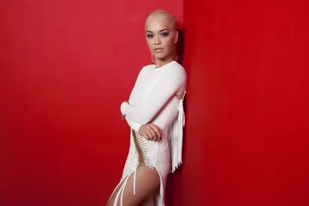 Rita Ora by Dove Shore at the 2015 MTV VMA Awards on August 30, 2015