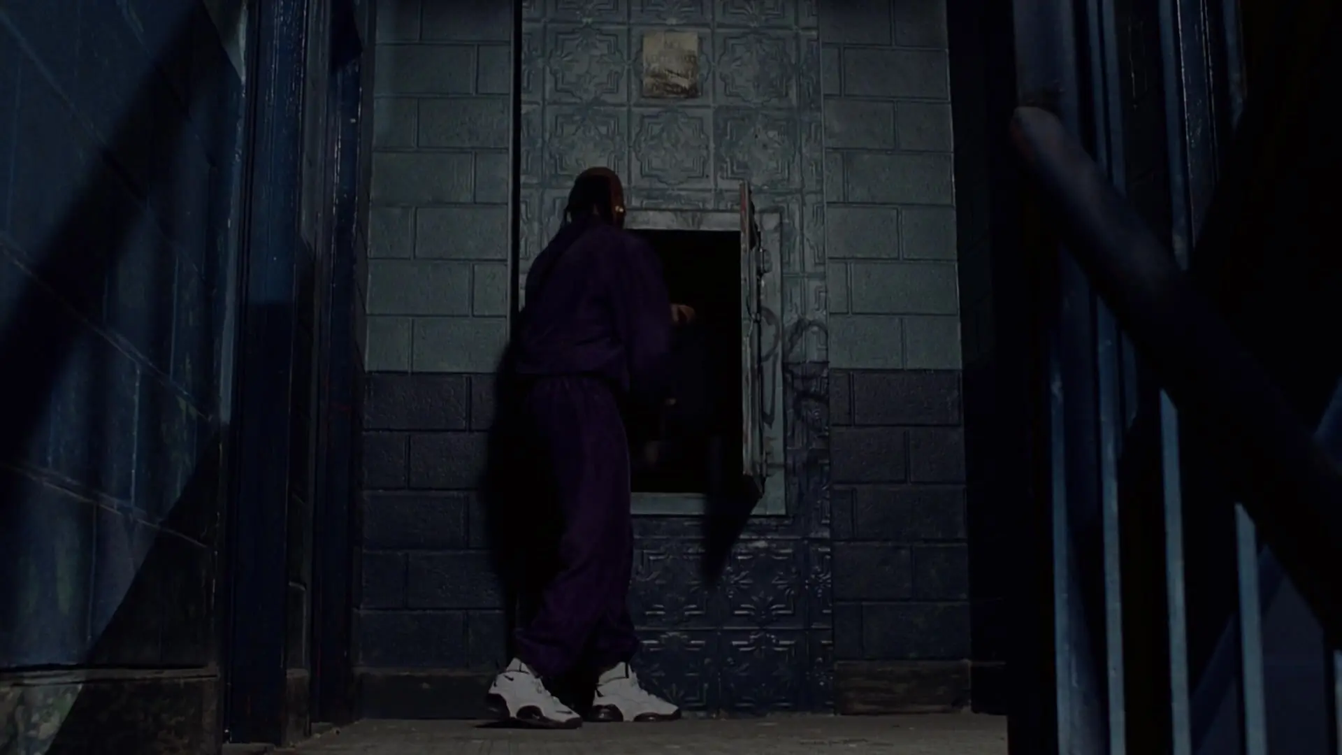 Night Falls on Manhattan (1996)