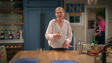 Leanne S01E10