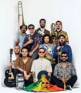 Nomade Orquestra - Entre Mundos (2017)