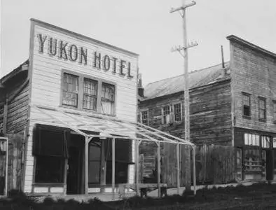 Dawson City: Frozen Time (2017)