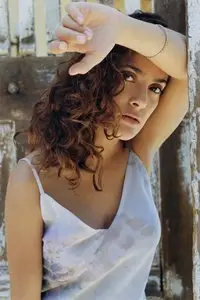 Salma Hayek - Yariv Milchan Photoshoot 2001