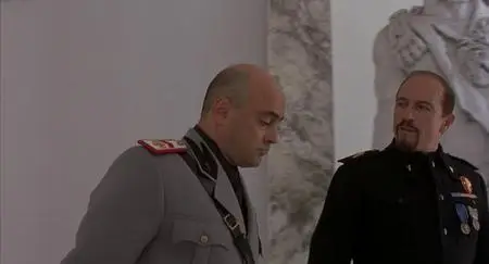 Un tè con Mussolini (1999)