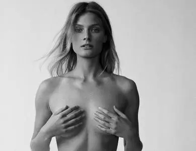 Constance Jablonski by Zoey Grossman for Fat Magazine October 2018