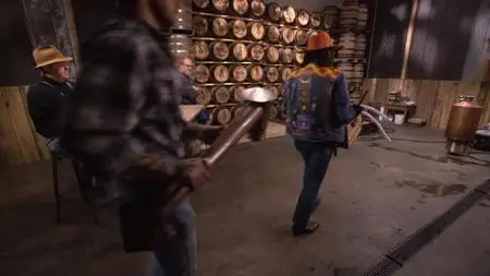 Moonshiners: Master Distiller S02E05 S01E01